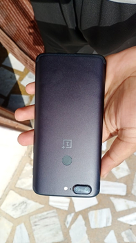 one plus phone olx