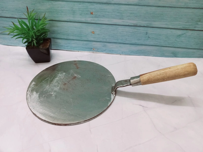 Iron Tawa with wooden handle 10.5 inches