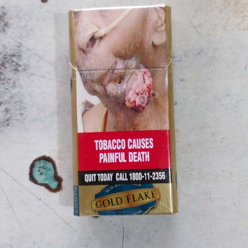 Buy Gold Flake Kings Lights (Blue) 10's Pack online from Shrihari Amonkar