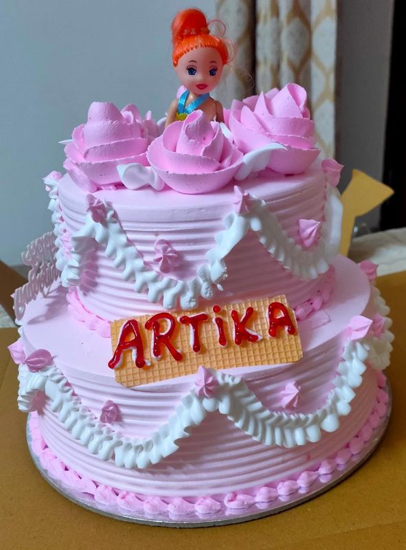 Double-decker birthday cake Royalty Free Vector Image