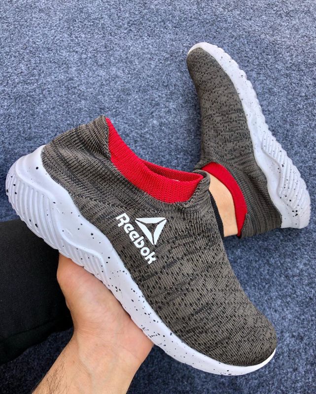 Reebok store half shoes