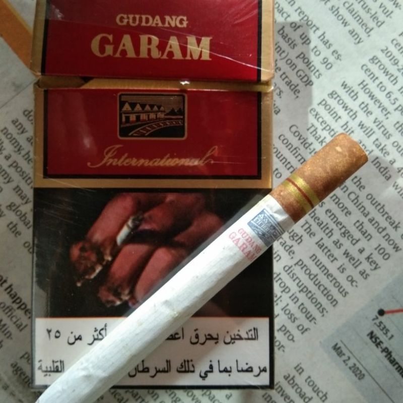how does electronic cigarette help quit smoking E-cigarettes: How they work, risks, and research