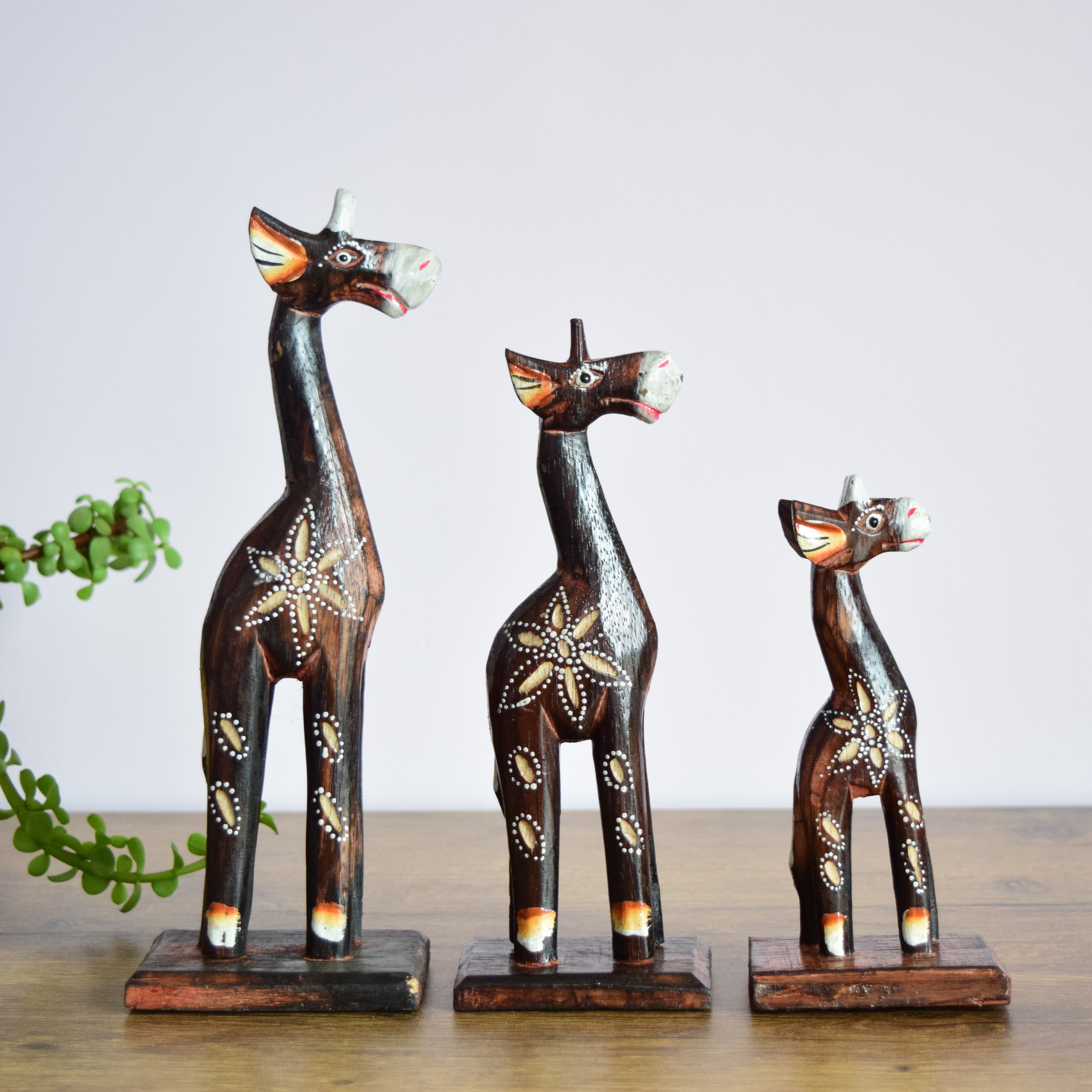 The Giraffe Family (Set of 3, Flower) - Bhanumati Ka Pitaraa
