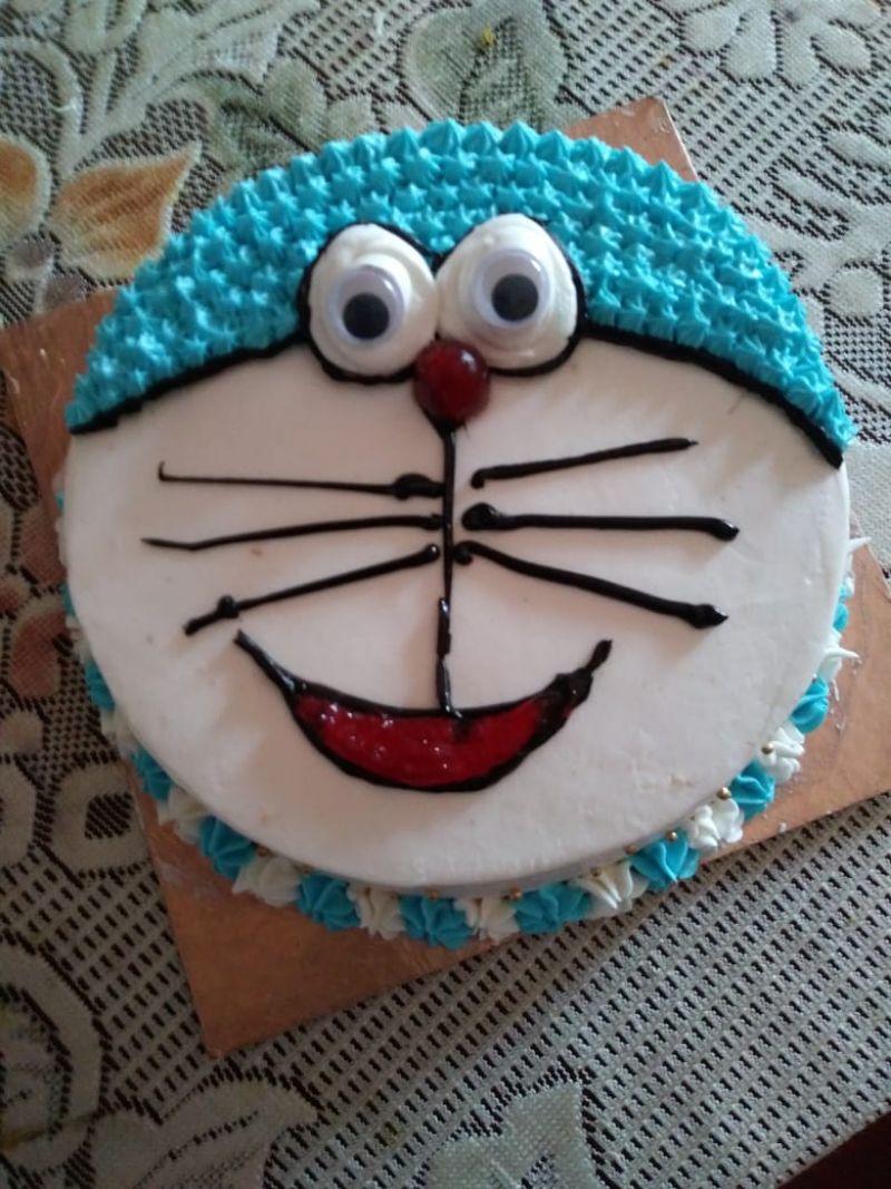 doraemon cake - Mahie Bakery House