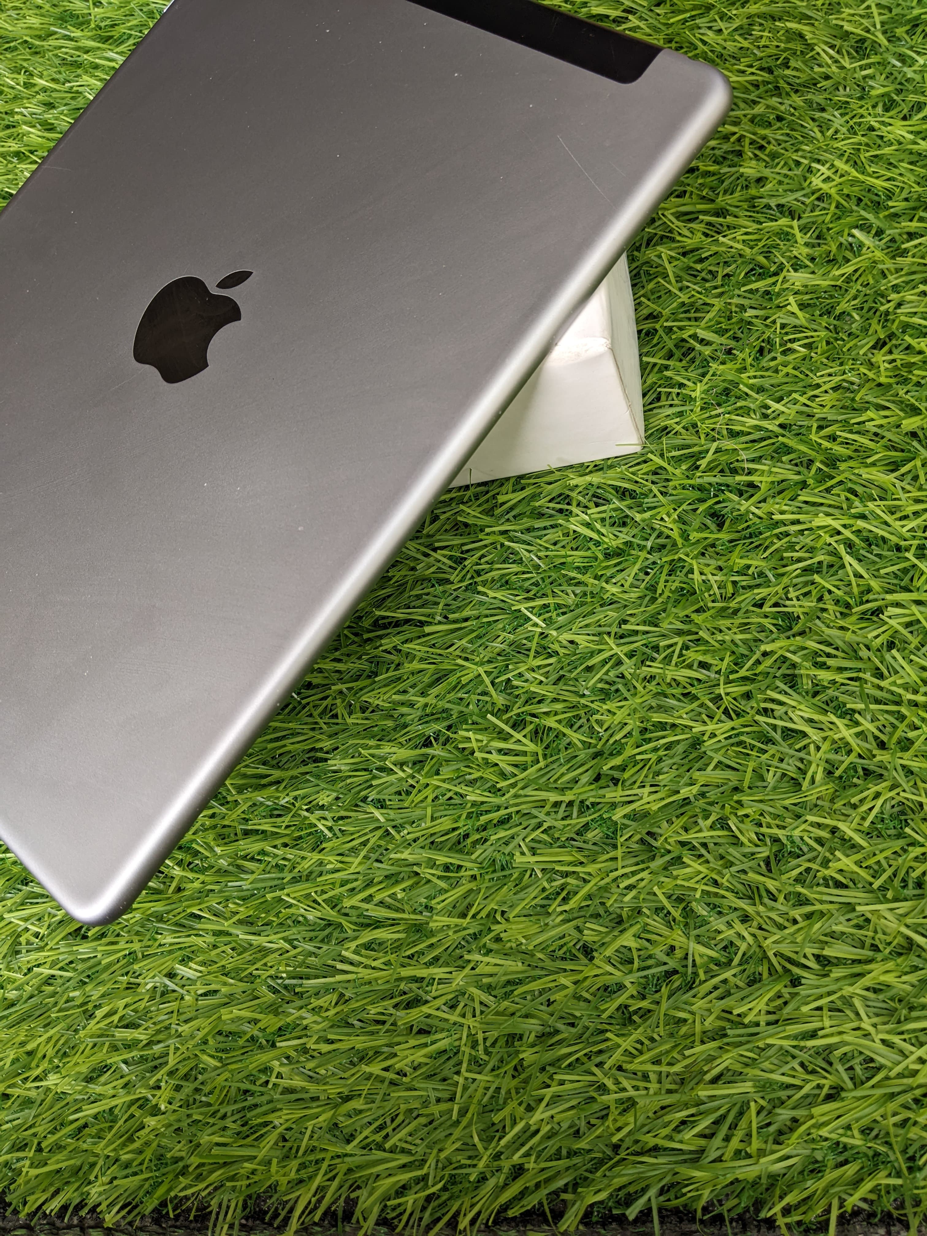 Buy iPad Air 2 64GB Online | Best Price & Quality 