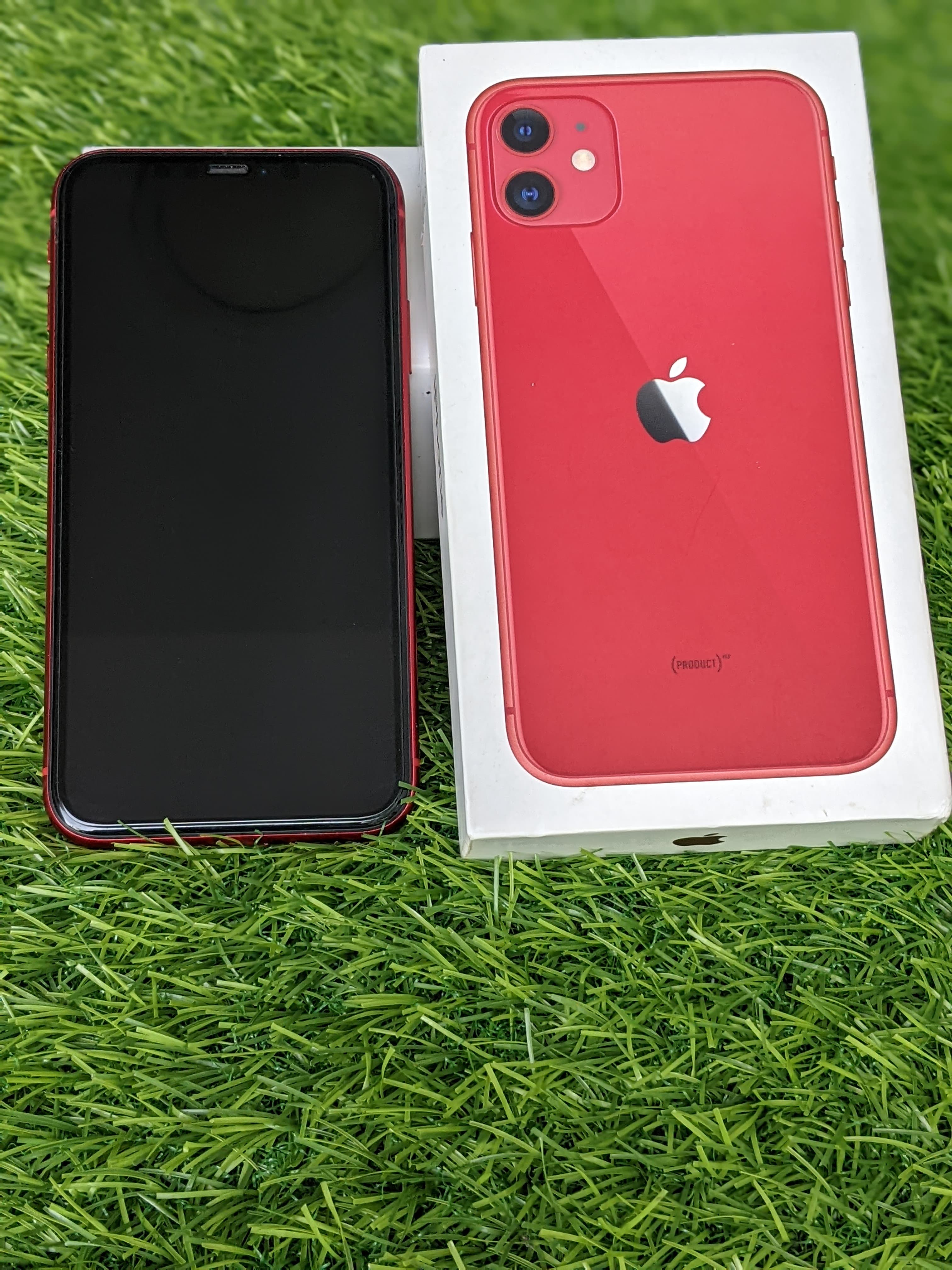 iPhone11 64GB RED 【年間ランキング6年連続受賞】 - 携帯電話本体