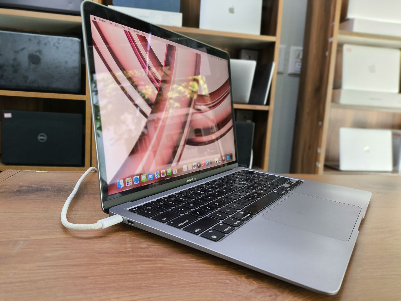 MacBook Air M1 2020 16GB / 2TB スペースグレイ Amazon.co.jp: Apple MacBook Air M1 2020 (13-inch Air, 16GB