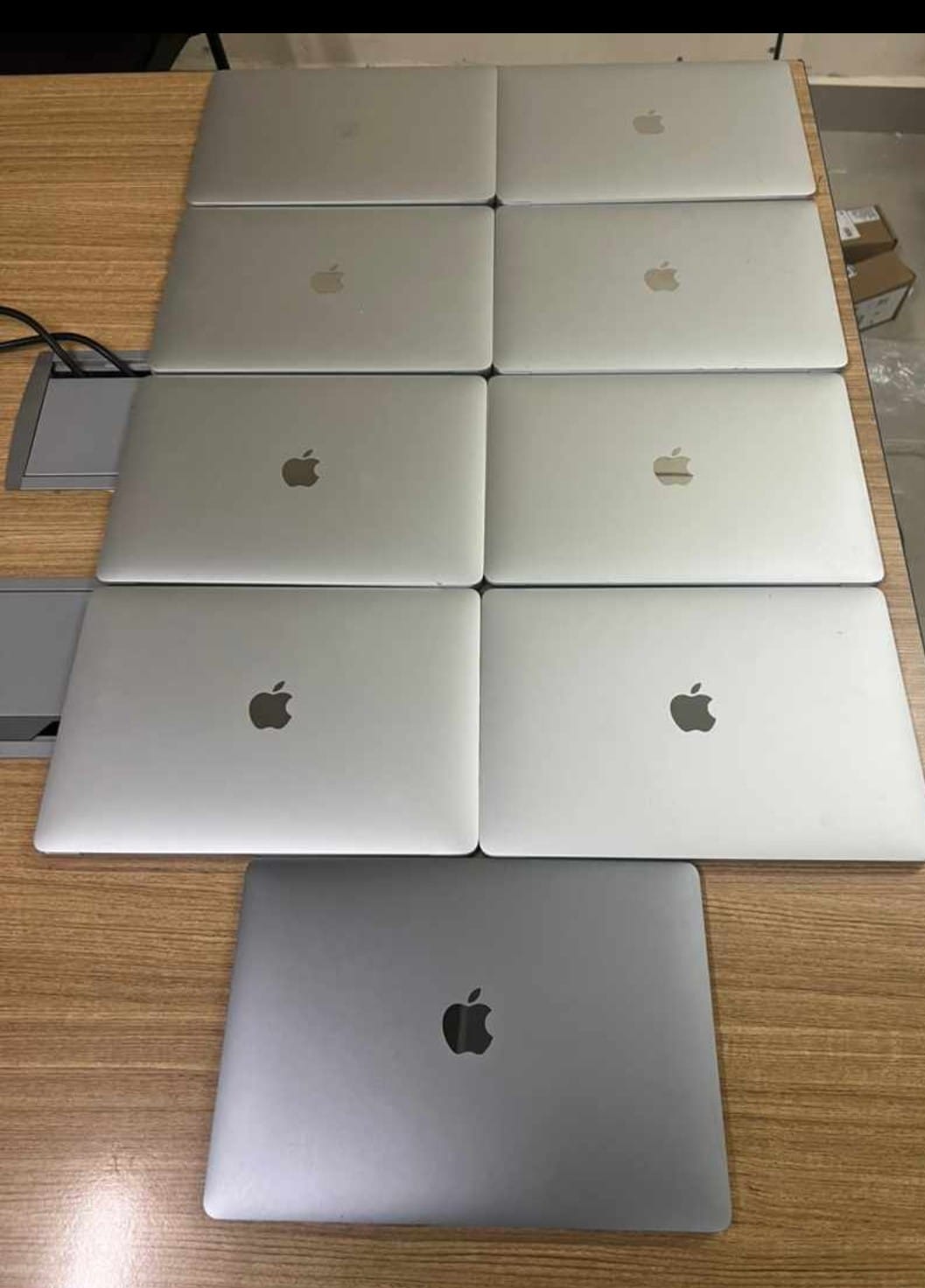 Apple MacBook Air 13インチ 2017 251GB Apple MacBook Air (13-inch(33cm), 8GB RAM, 128GB Storage