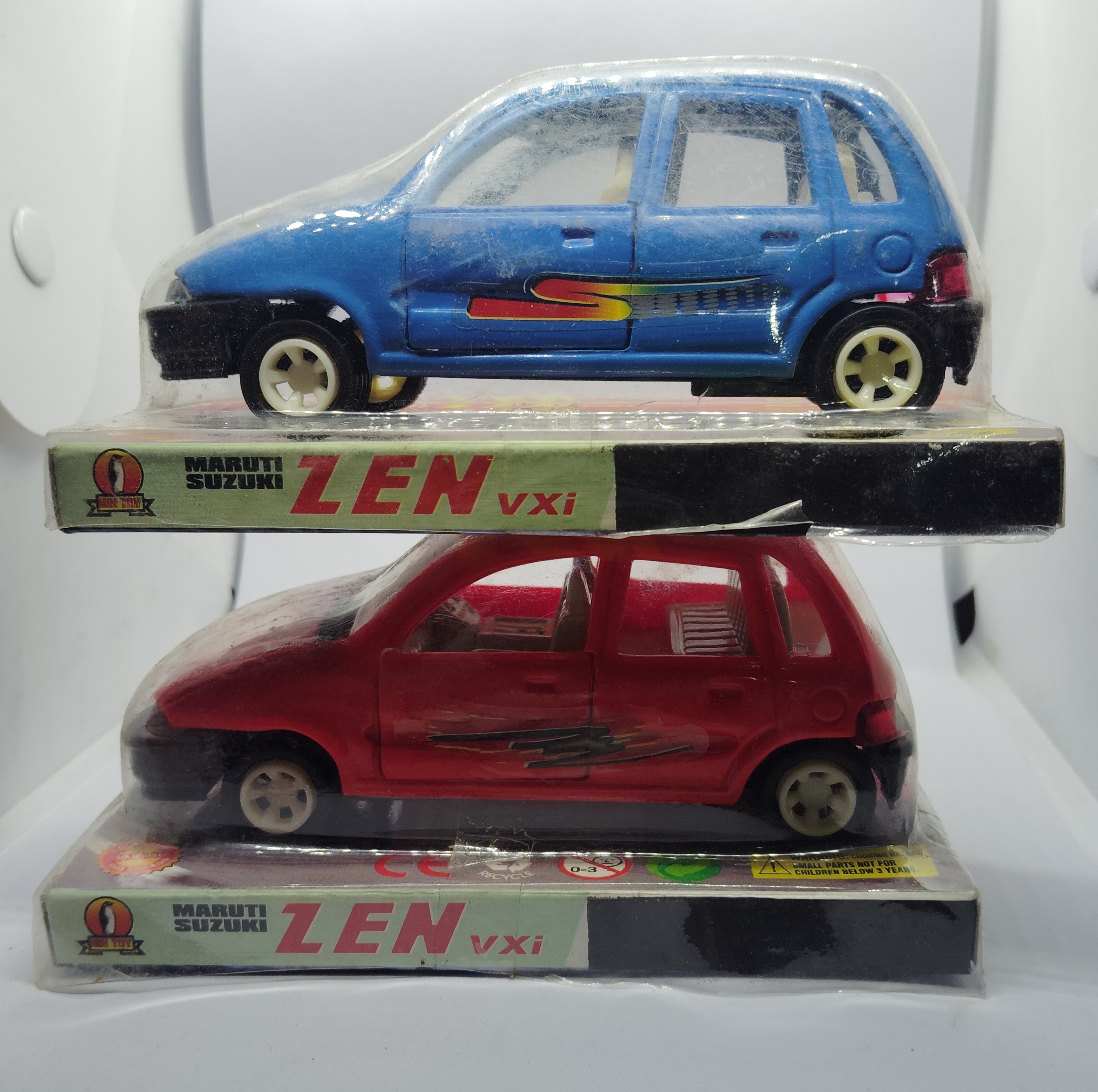 Shinsie Maruti Zen Plastic Toy Car - Pullback & Door Openable