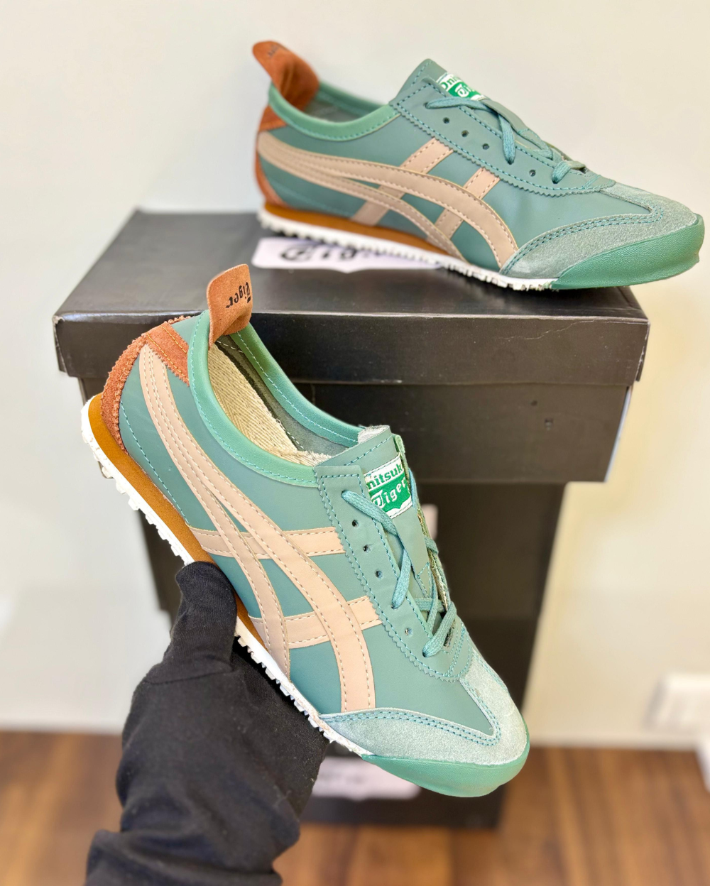 Asics tiger shoes first copy best sale