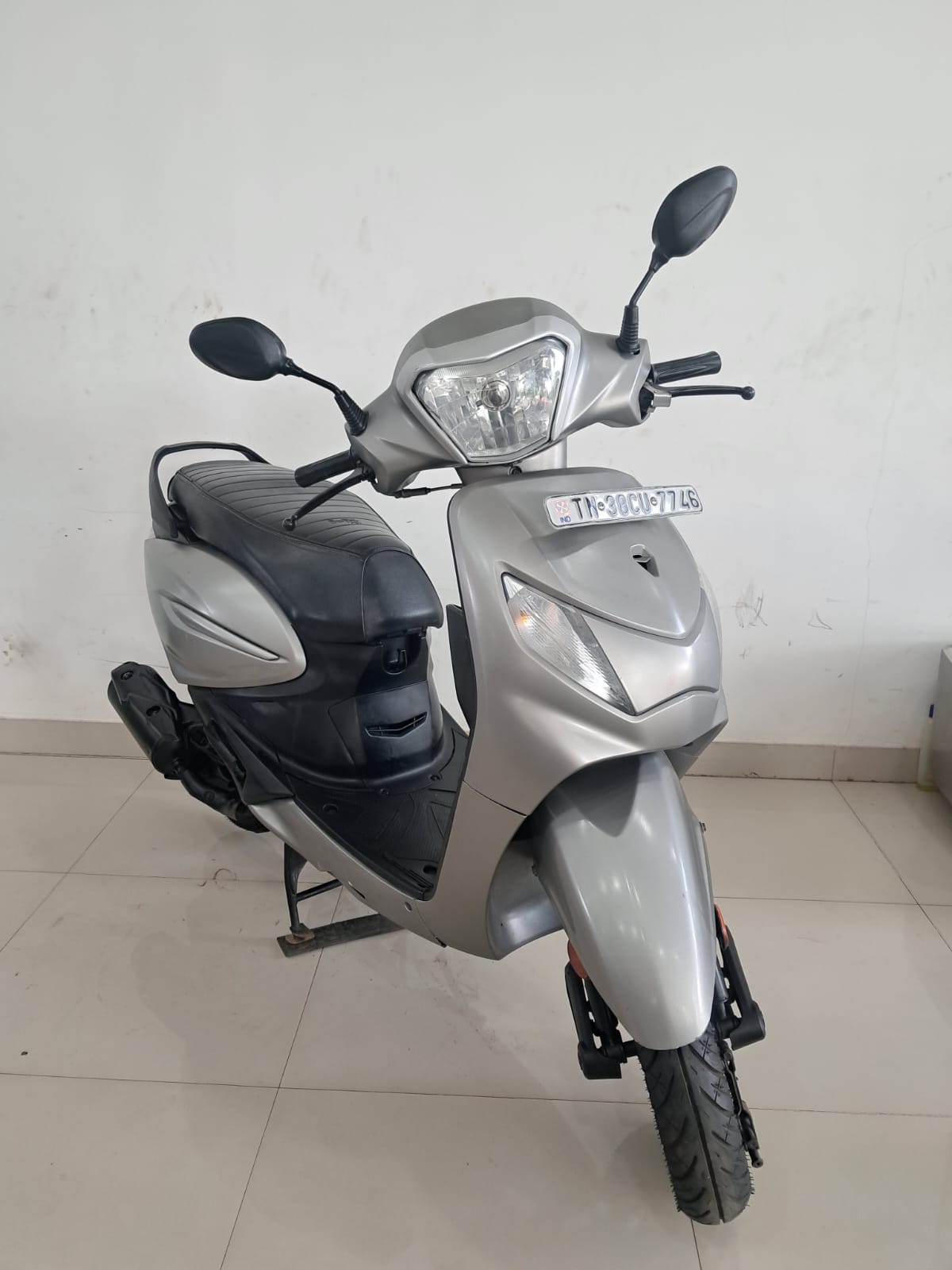 Grey Pleasure Scooty Latest Model Two Wheeler Pleasure Plus Scooty