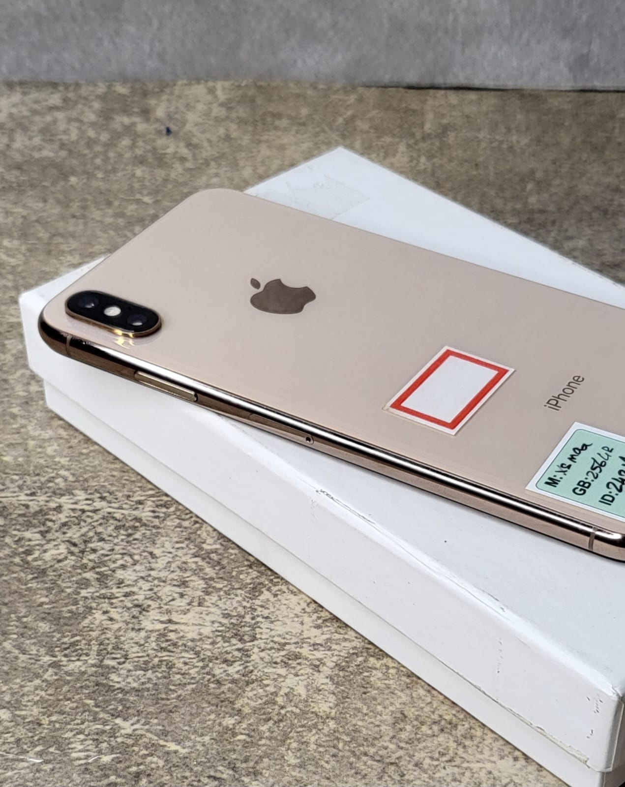 Refurbished Apple iPhone XS Max Gold 256GB | Best Deals