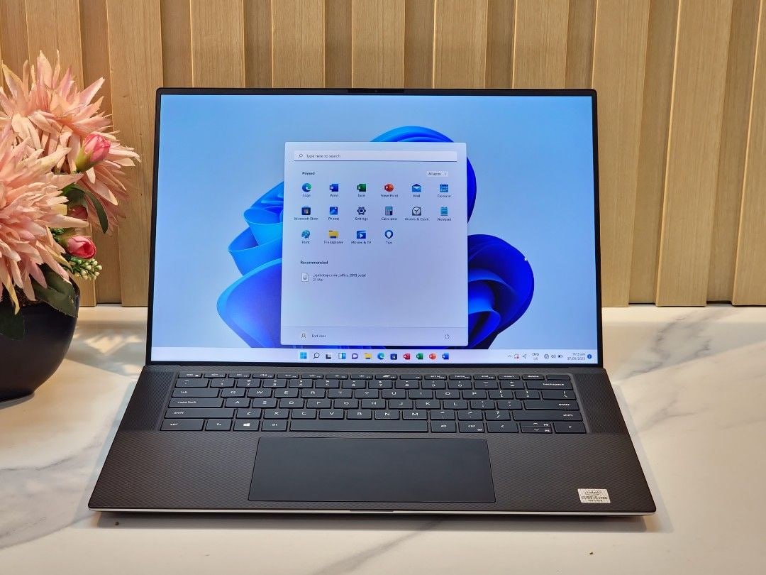 【即使用可】【美品】Dell Precision 5550 高性能 i7 Dell Precision 5550 Core i7 | 1TB SSD - 32GB Pre-Owned