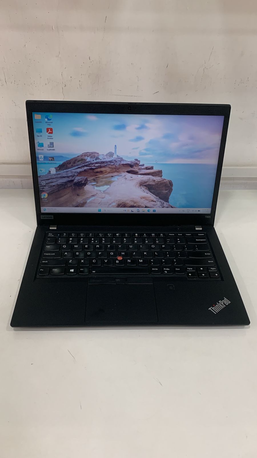 Lenovo thinkpad T495 - Amd Ryzen 5 3500U 8gb ram, 256gb ssd with