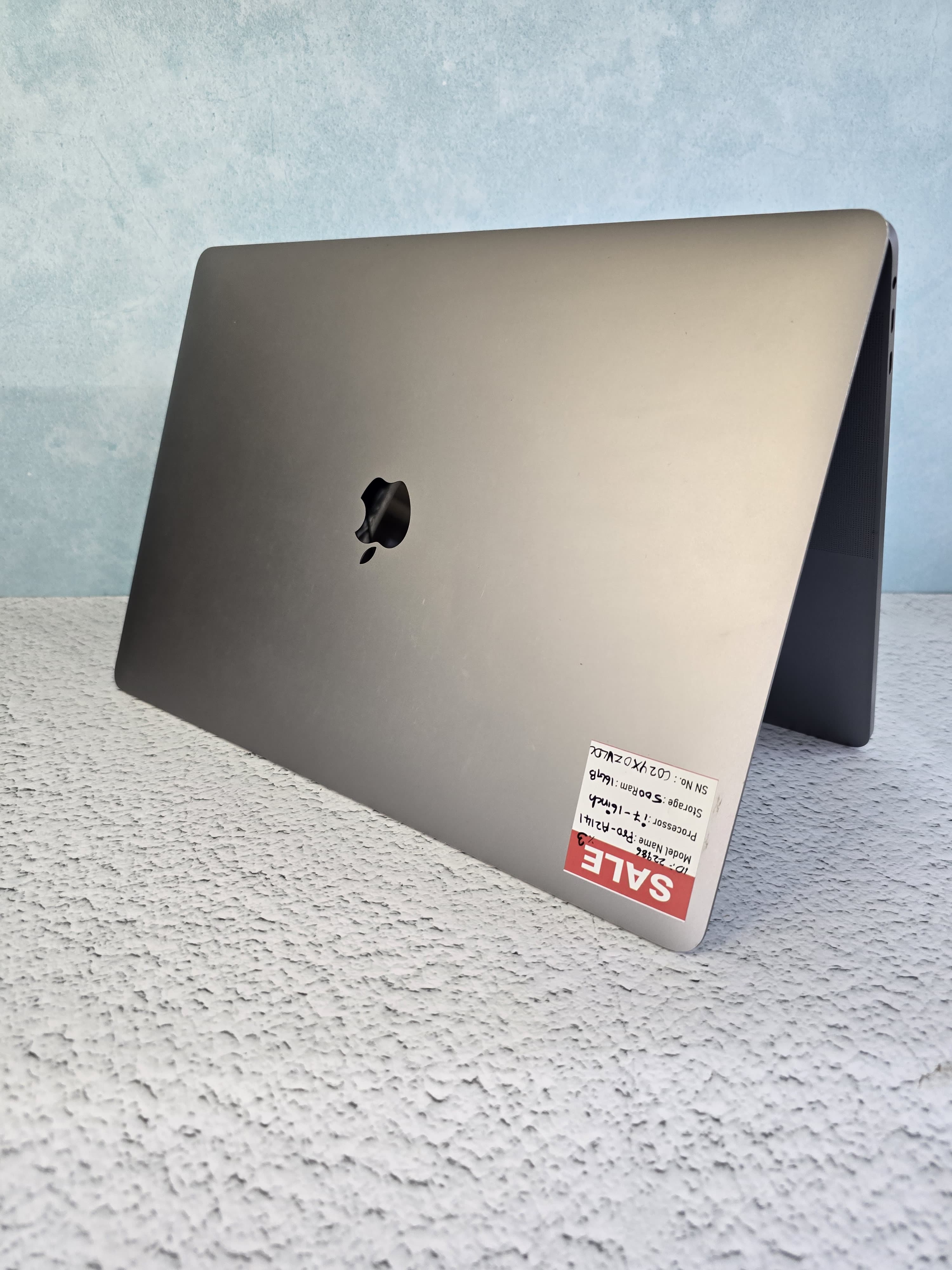 美品MacBook Pro 16インチ 2019 16GB/1TB A2141 Apple A2141(16-inch, 2019 Model) - Yuva Computers