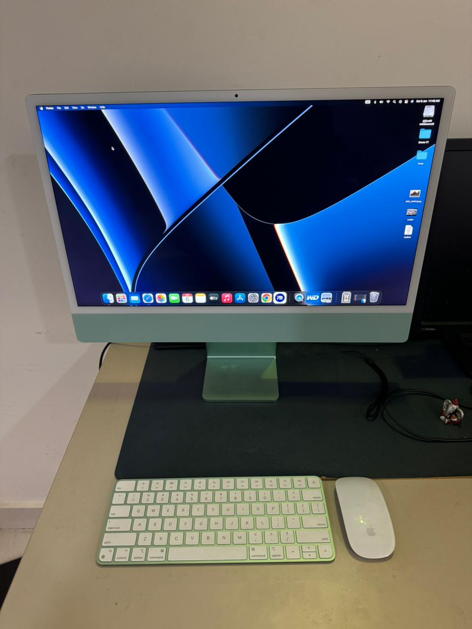 c8b61abe-c605-455f-b214-