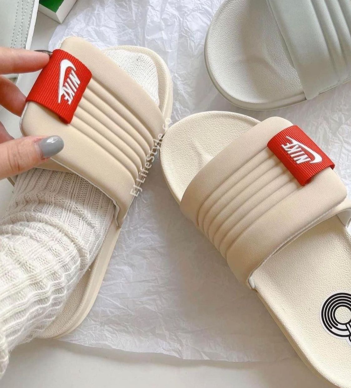 Nike Sliders Offcourt Beige First Copy - Best Deals display picture 3