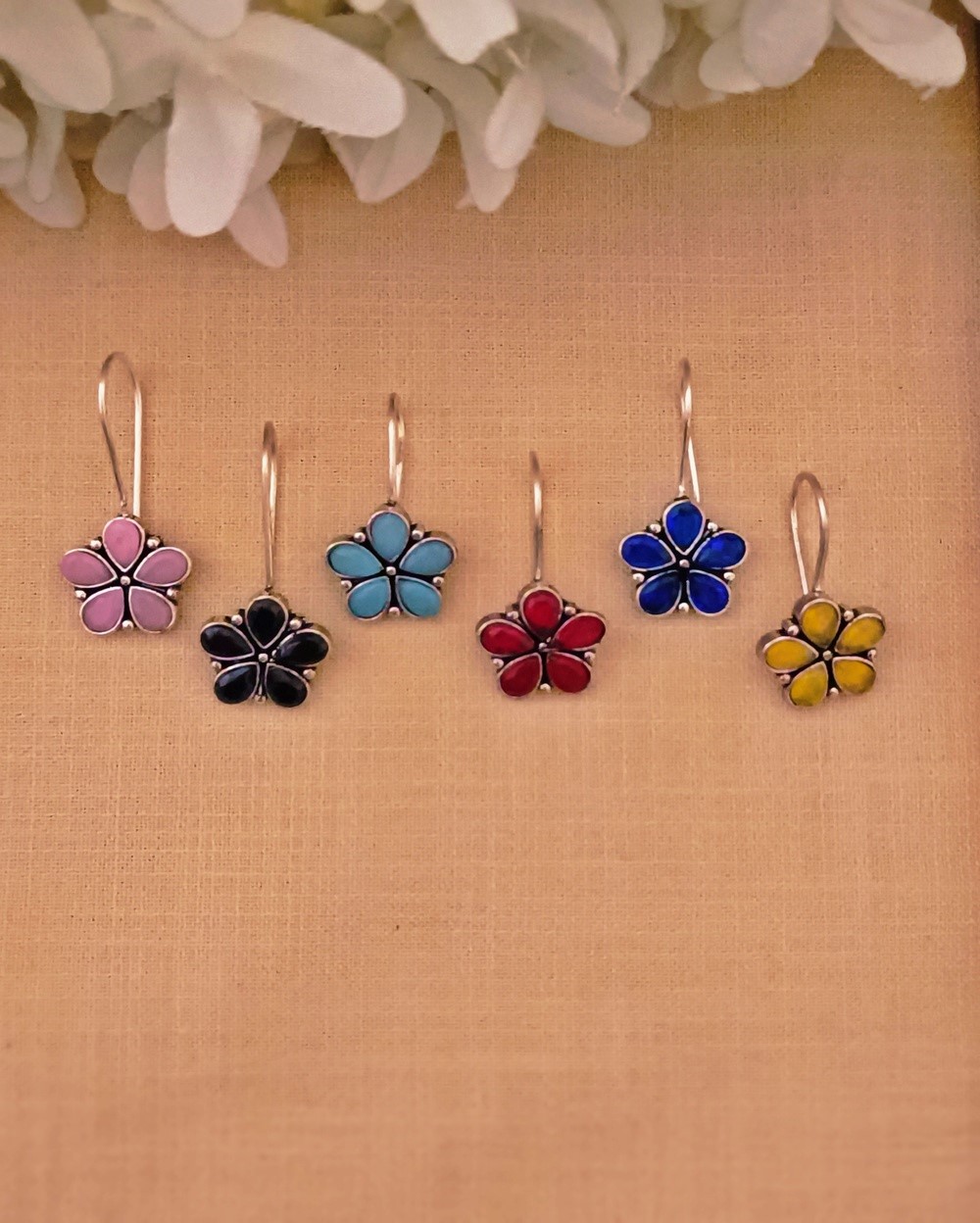 Chakrika Hooks - Naira Collections