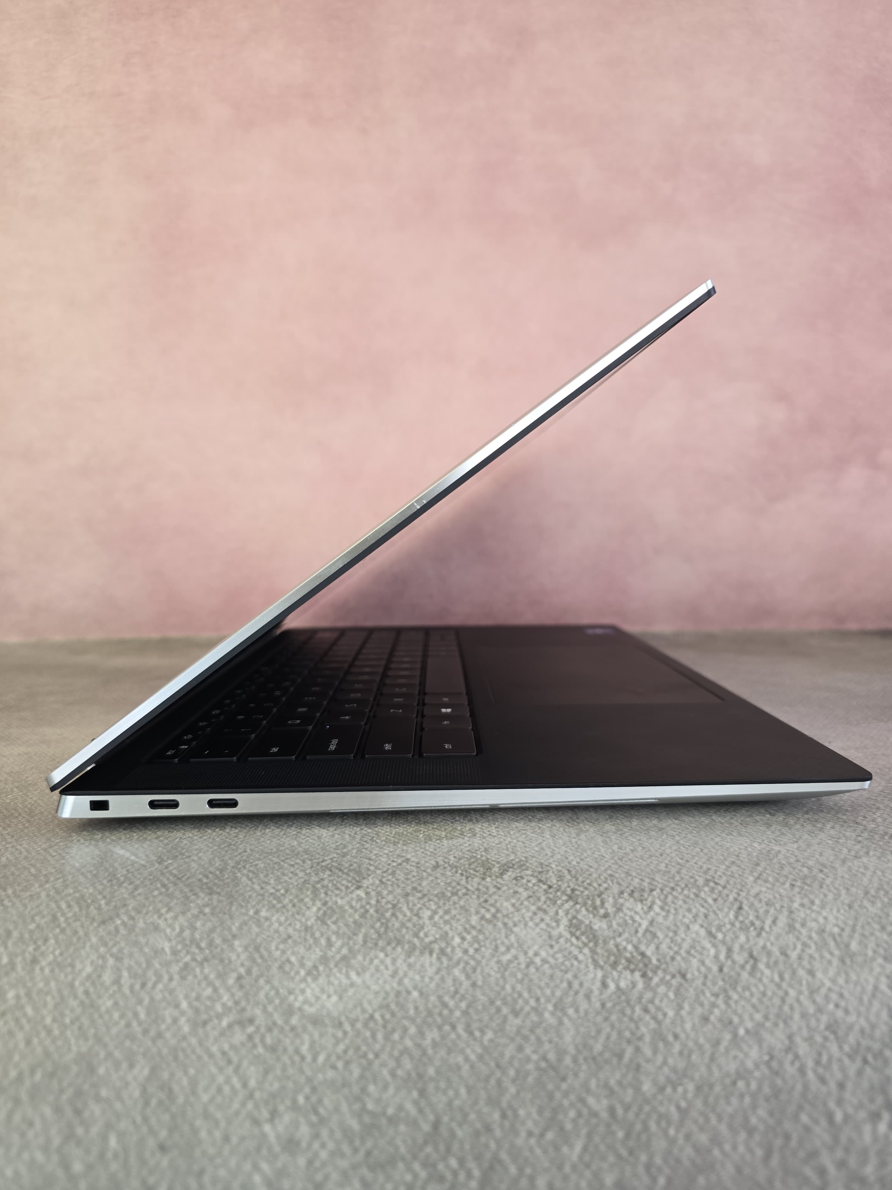 f65c690c-8192-41d1-849e-