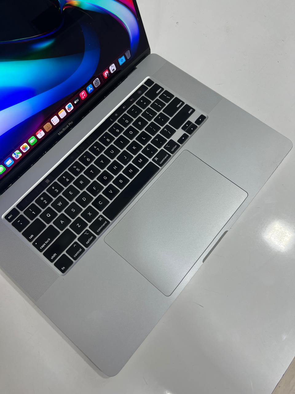 194【早い者勝ち】 MacBook Pro 2019 16インチ 512GB MacBook Pro 16 インチ 2019 スペースグレイ Core i7 2.6 GHZ