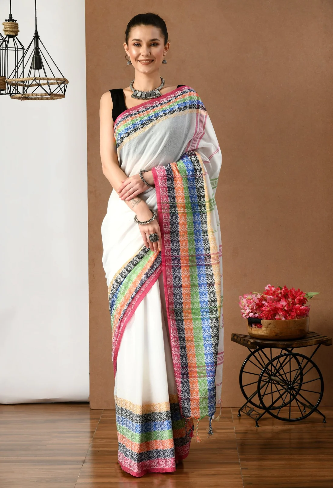 Hold Paare | Pure and Soft Khadi cotton saree - Comfortable and easy to  drape – AaMe