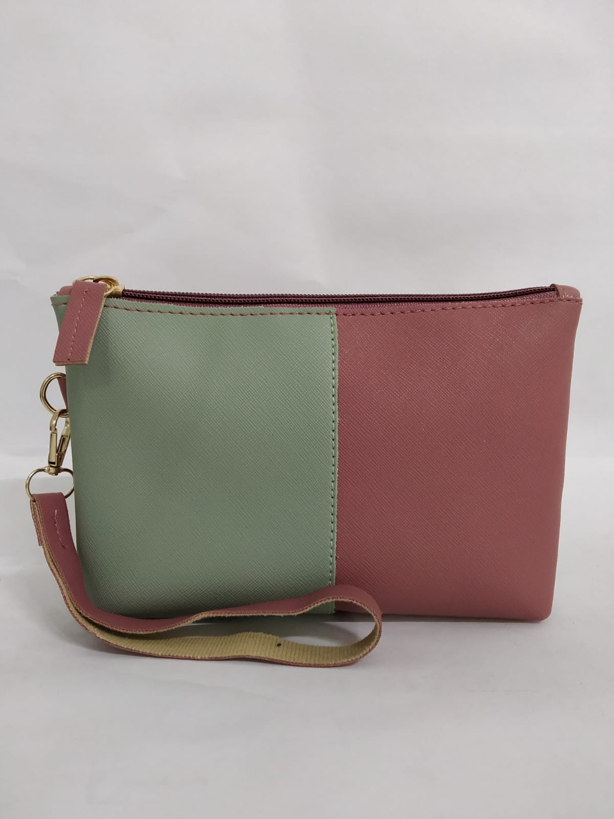 Stylish and Fashionable Hand Purse Bag For Woman / Hand Bag And Wallets
