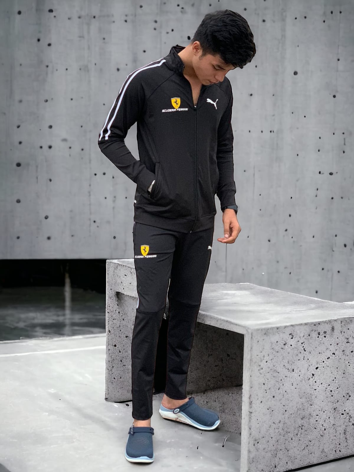 Premium Tracksuit - Comfort & Style in One Package