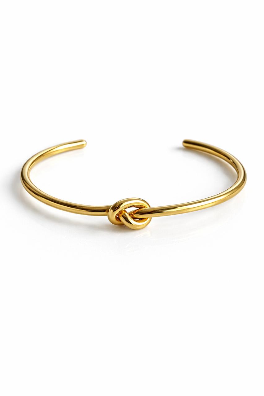 Anti-tarnish gold bracelets by VG Accessories
