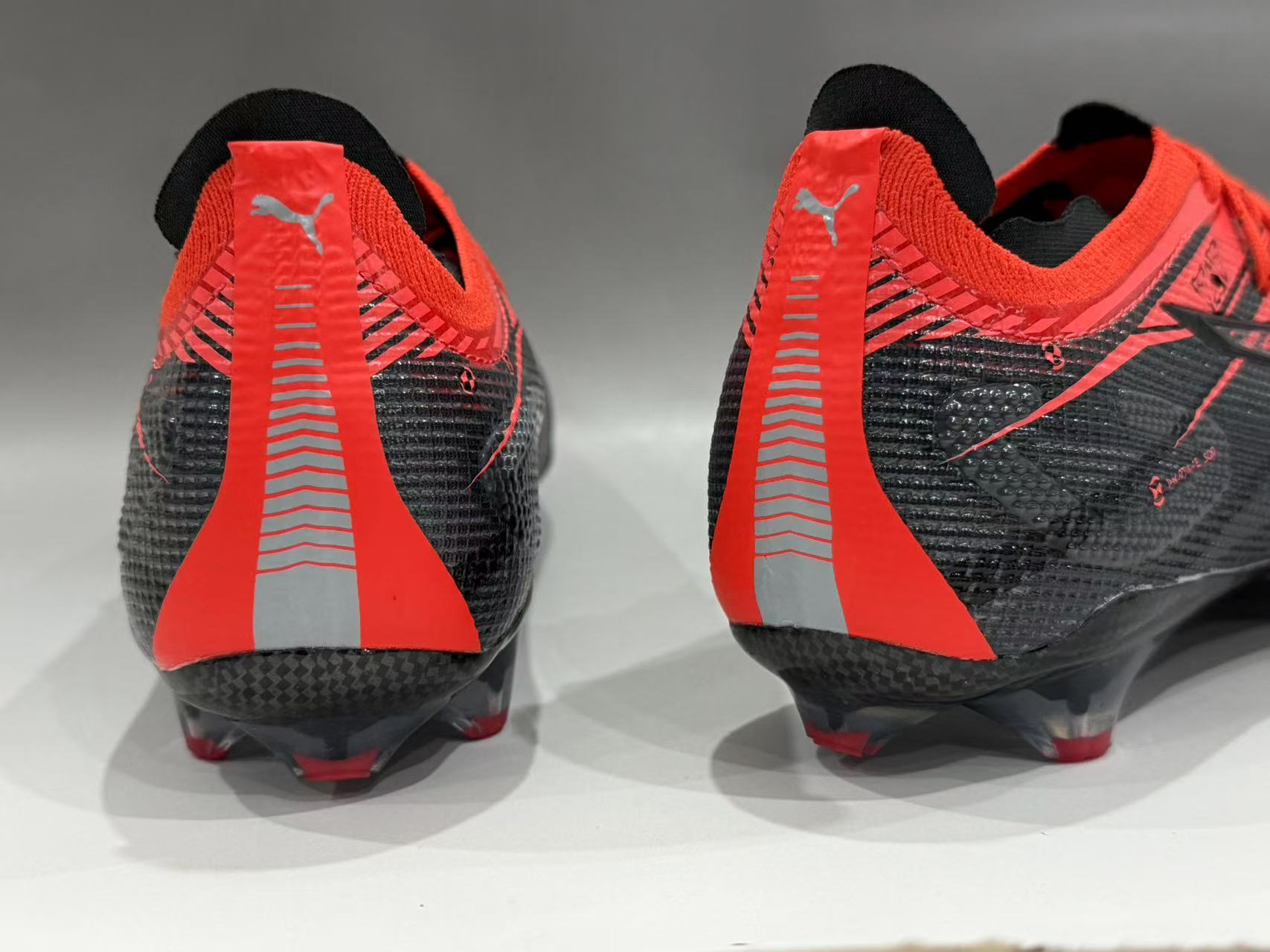 PUMA ULTRA 5 CARBON SPEED SE FG - Black & Red