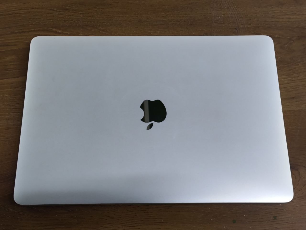 Apple MacBook Pro A1706 (2016) - Core i5, 8GB RAM, 256GB SSD