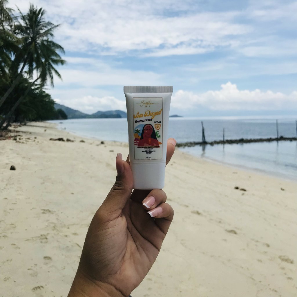 Don't forget to bring Beautifilipina SunDazed Sunscreen to the beach or wherever you go. This bottle is conveniently sized to carry anywhere.